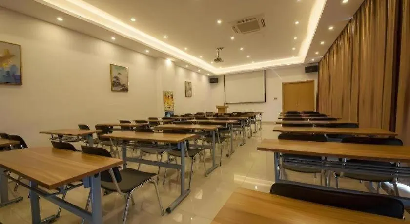 Greentree Inn Suzhou Gongyeyuan District Xinglong Street Express Hotel